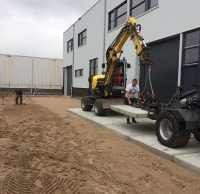 Betonplaten leggen voor H&D Dordrecht