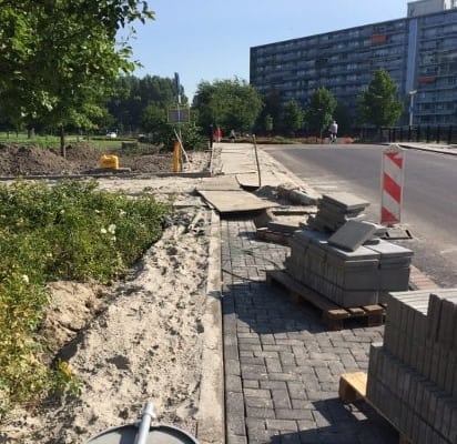 Bestrating nabij brug Ouverturelaan