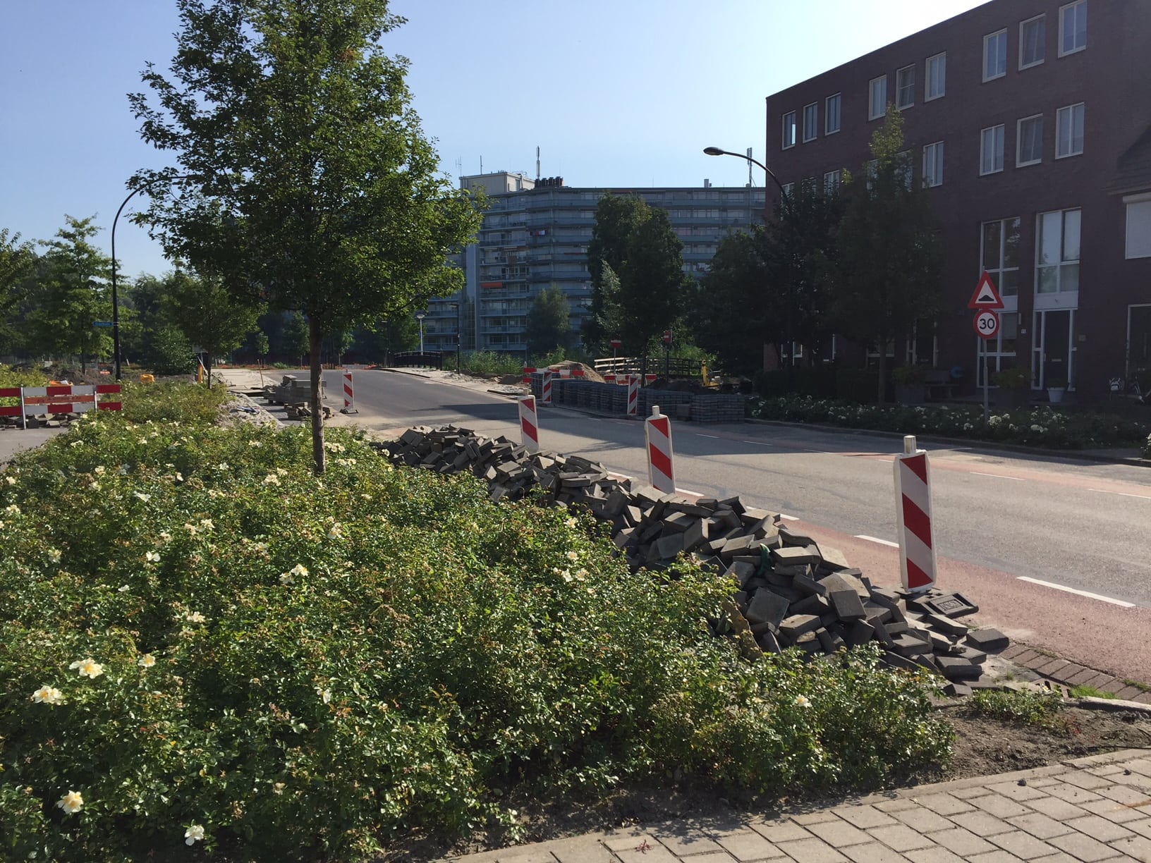 Herbestrating Ouverturelaan krimpen aan den ijssel Koelewijn Bestratingen B.V.