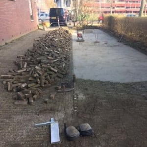 Straatwerk zelfstandige seniorenappartementen