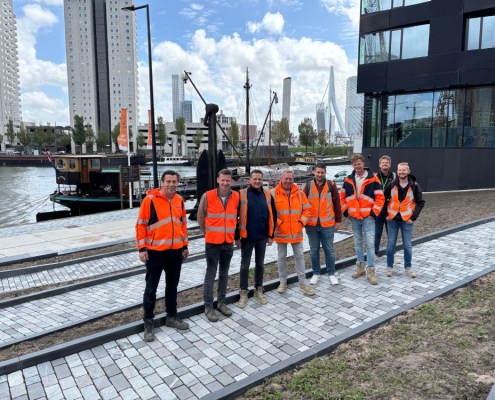Natuursteen bestrating Leuvepaviljoen (1)