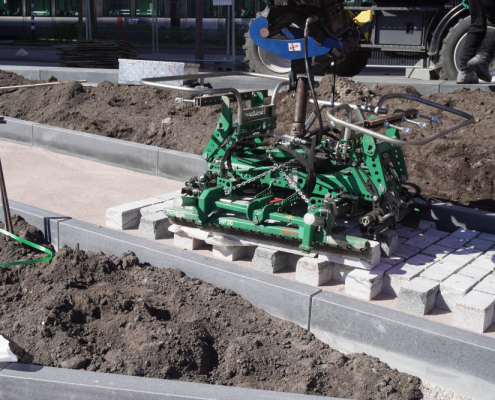 Natuursteen bestrating Leuvepaviljoen (13)